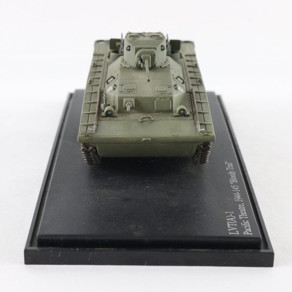 LVT(A)-1 Bloody Trail 1944-45 WW2 Hobby Master 1:72 HG4401 Military Model