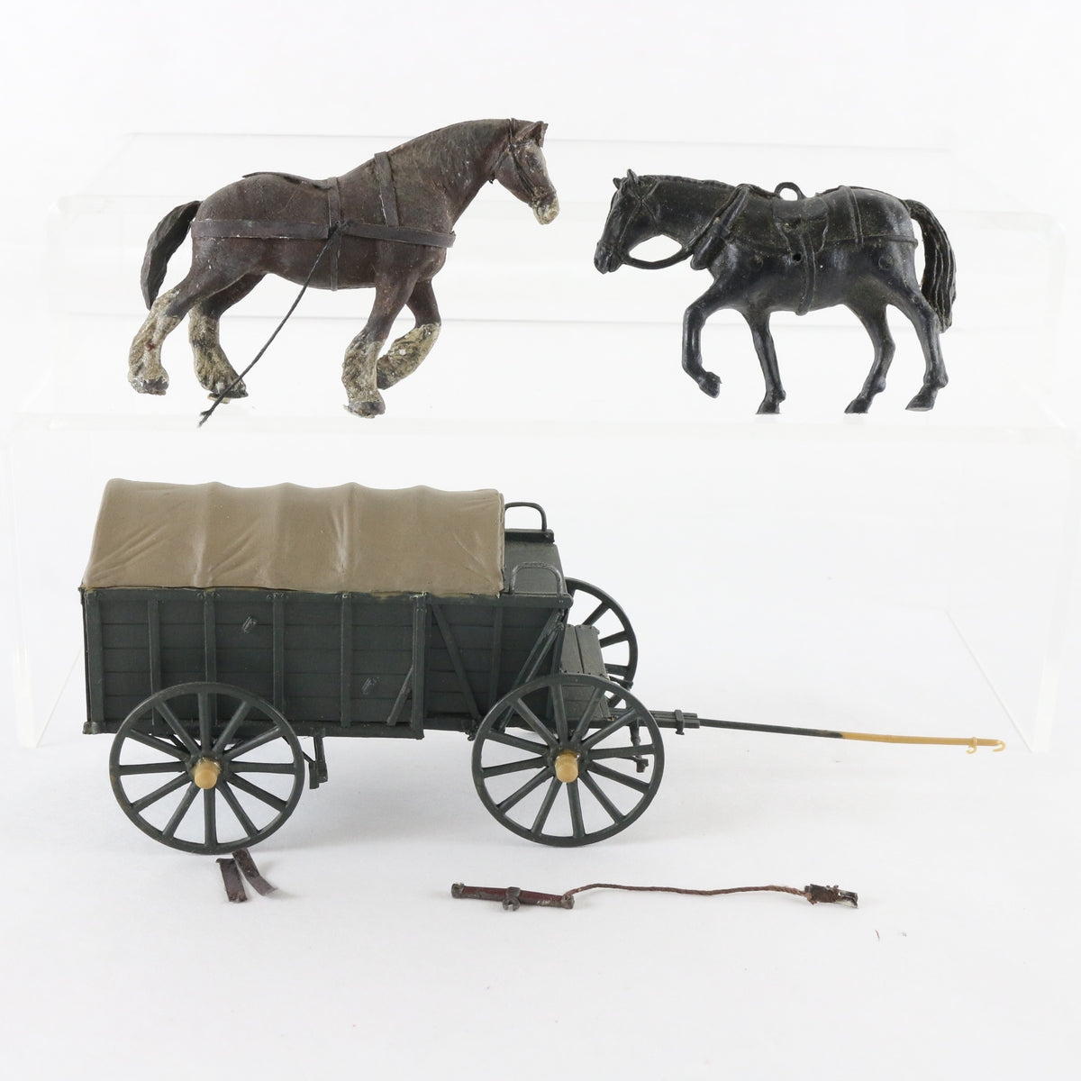 Covered Wagon W/ Horses American Civil War 1:32 Plastic Models 54mm