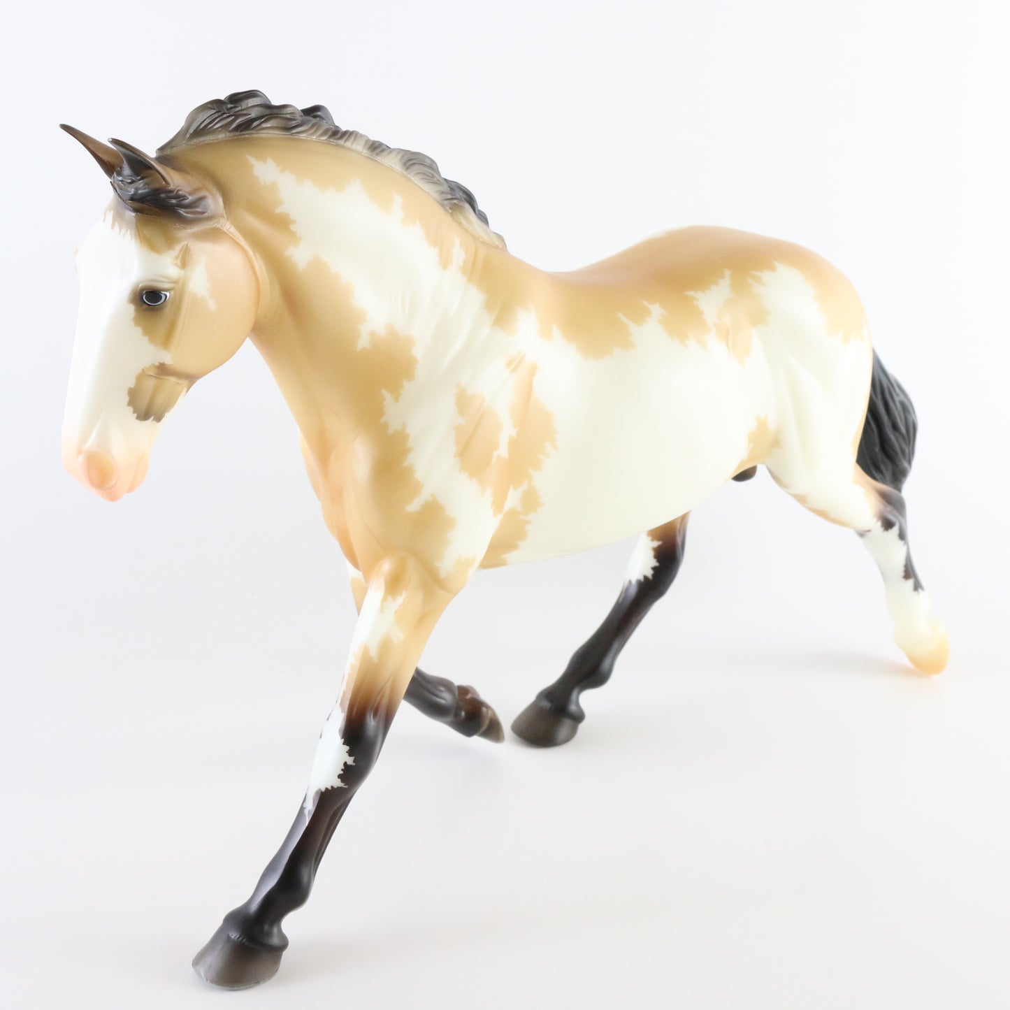 Breyer Rotating Draft Surprise Cleveland Bay Buckskin Overo BreyerFest 2022 Horse