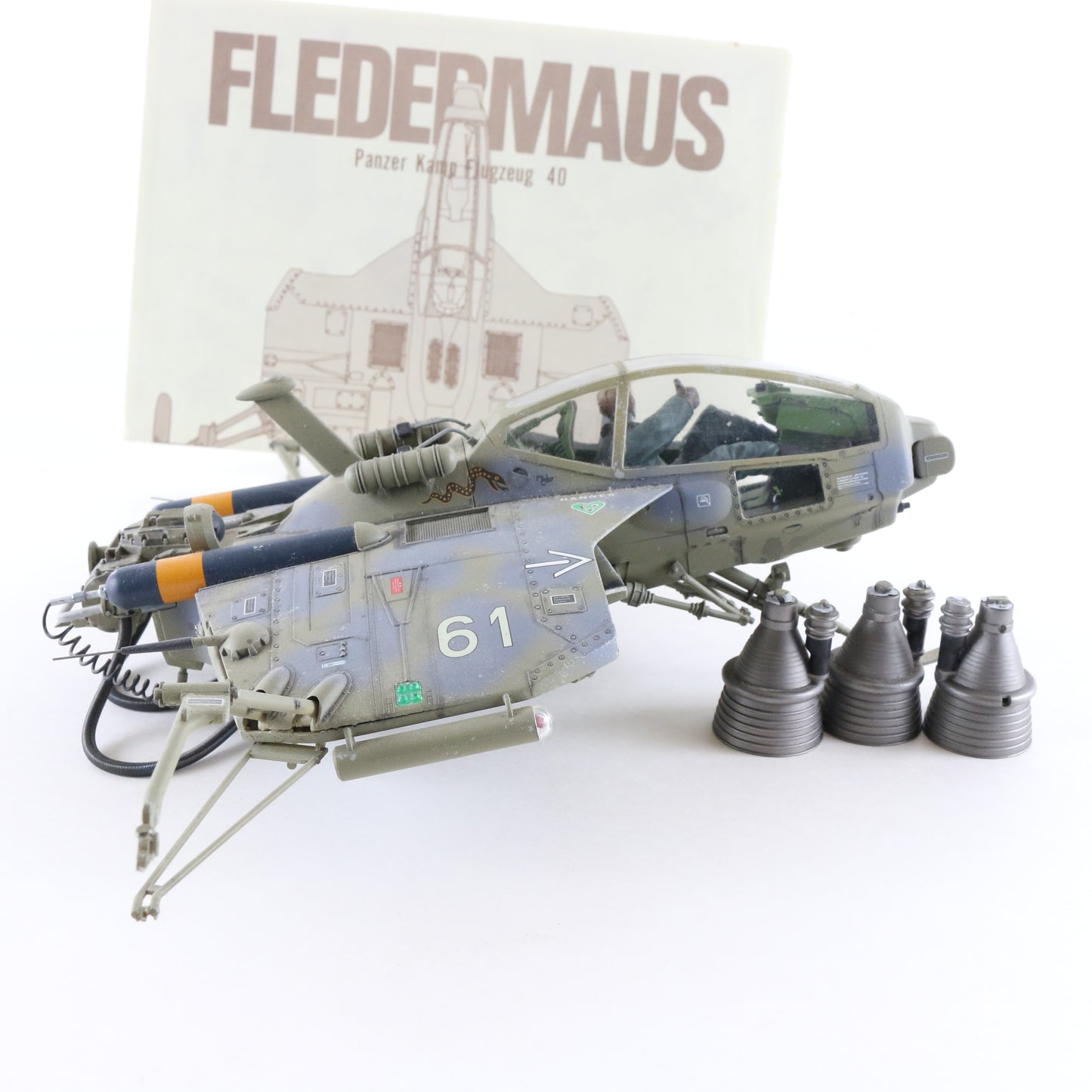 Maschinen Ma.K SF3D Nitto Fledermaus Panzer Kamp Flugzeug 40 1/20 Built Painted