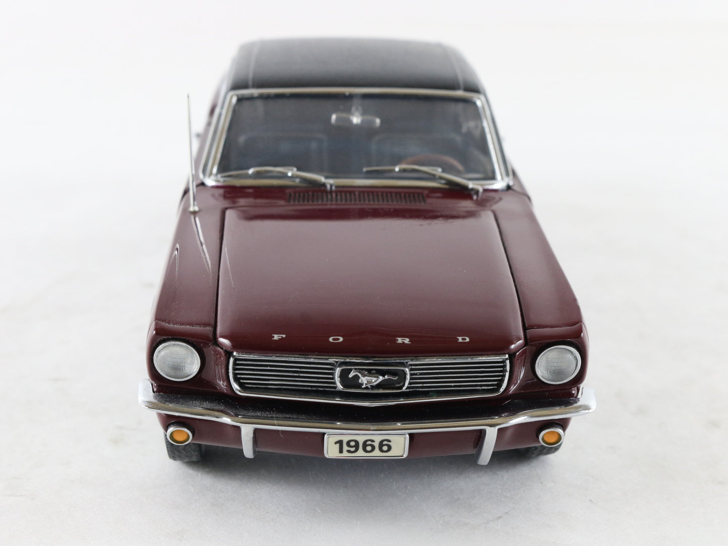 1966 Ford Mustang Hardtop Maroon & Black Danbury Mint 1:24 Model Car