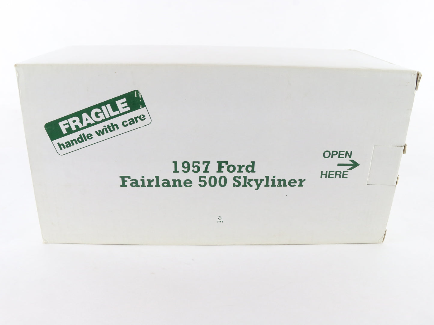 1957 Ford Fairlane 500 Skyliner Green White Danbury Mint 1:24 Diecast Model Car