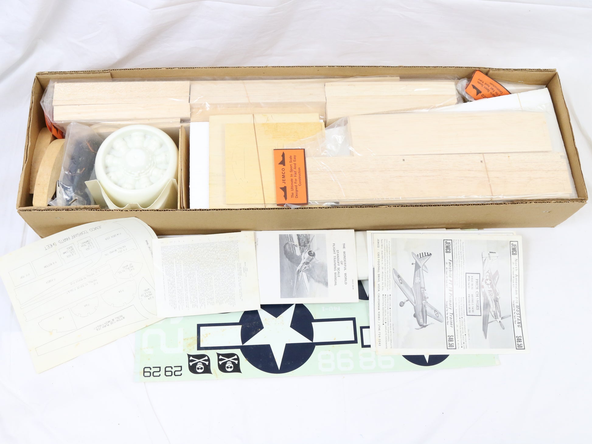 Jemco Corsair Chance Vought F4u-1a Corsair 54" Wingspan Balsa RC Kit