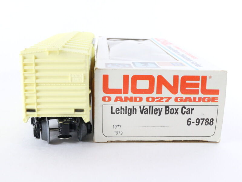 Lehigh Valley LV 9788 Insulated Single Door Boxcar Lionel O 6-9788