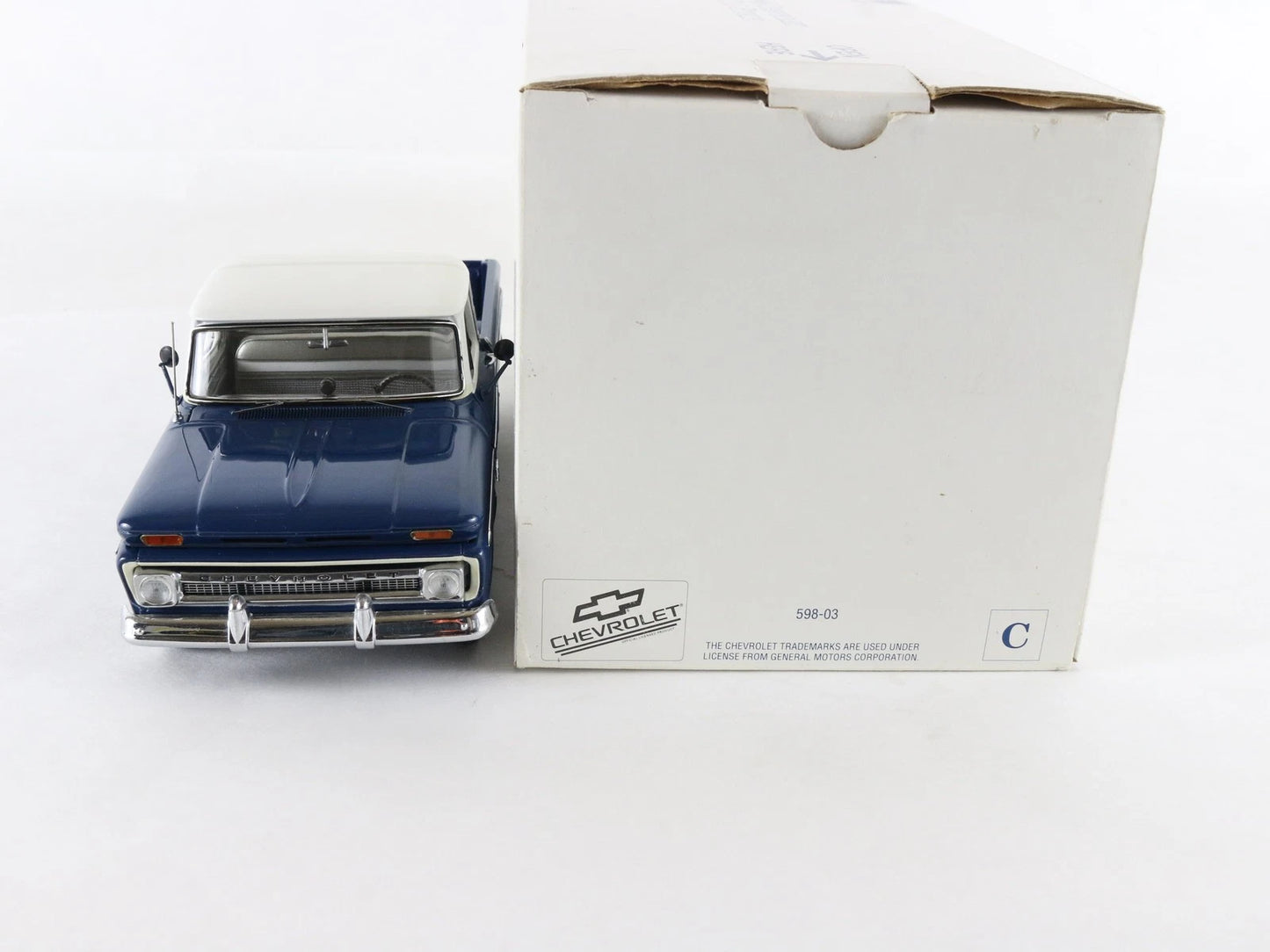 1966 Chevrolet C10 Pickup Truck Blue White Danbury Mint 1:24 Diecast Model