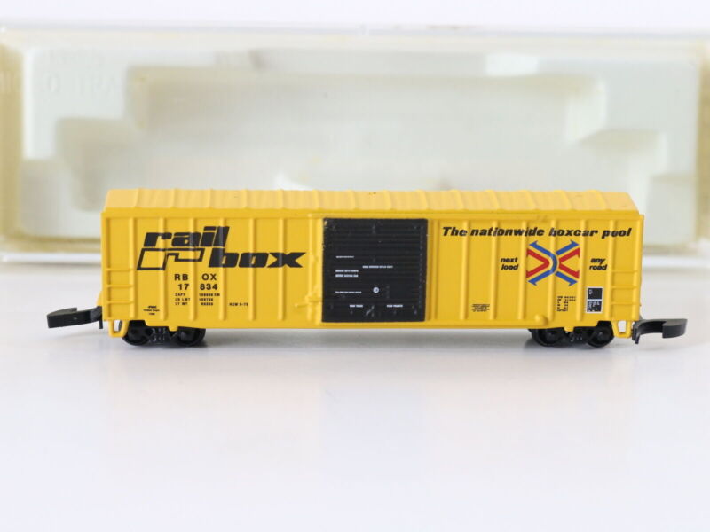 Rail Box RBOX 17834 Single Door Rib Side Boxcar Micro Trains Z 14201