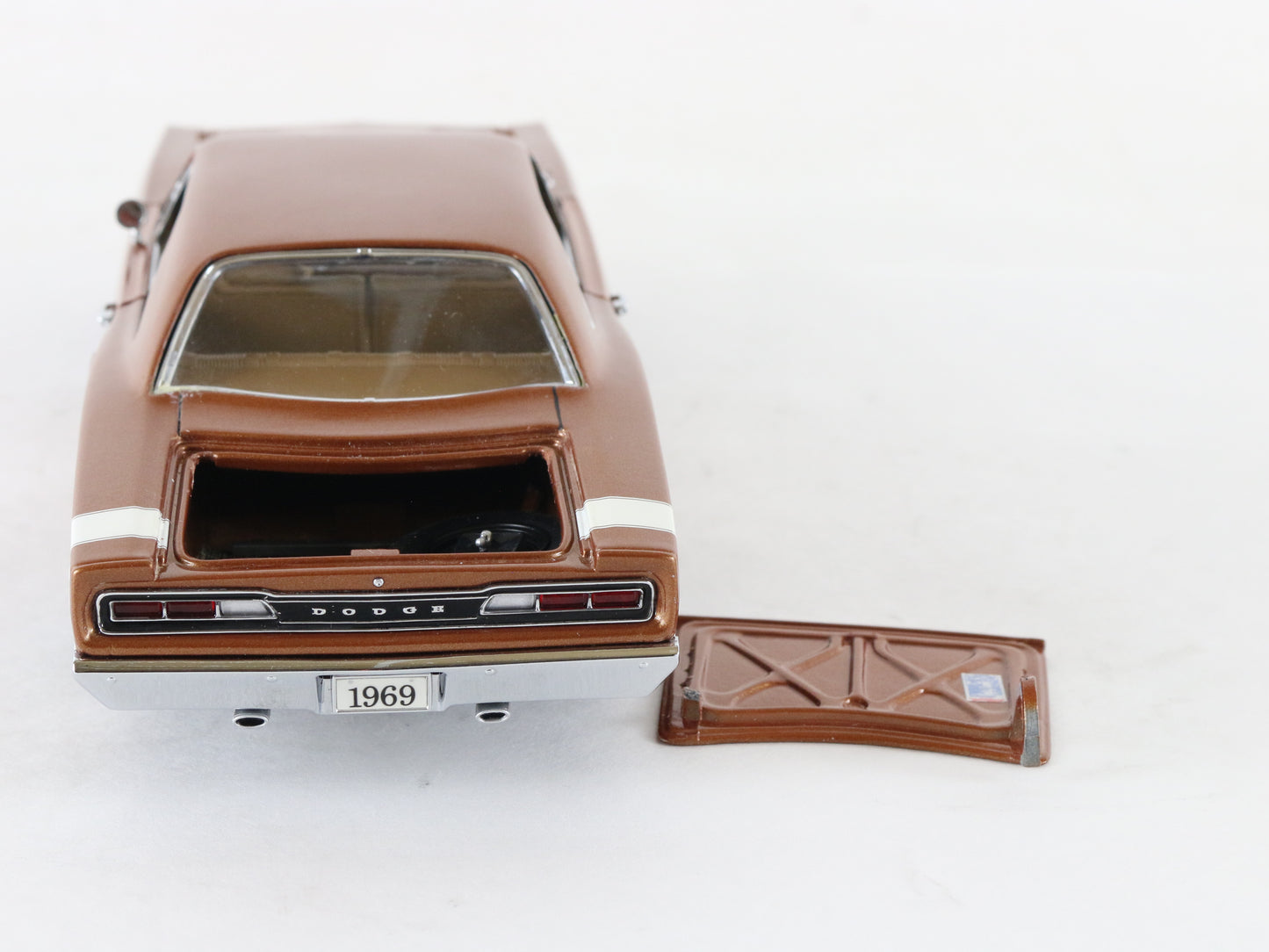 1969 Dodge Super Bee Hardtop Copper Poly Brown Danbury Mint 1:24 Diecast Model
