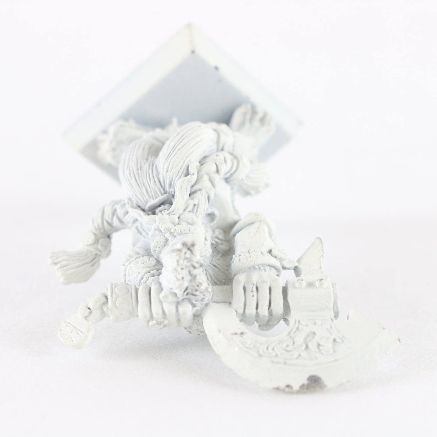 Dwarf Dragon Slayer Citadel Warhammer 902001 White Painted Figure 1.5"
