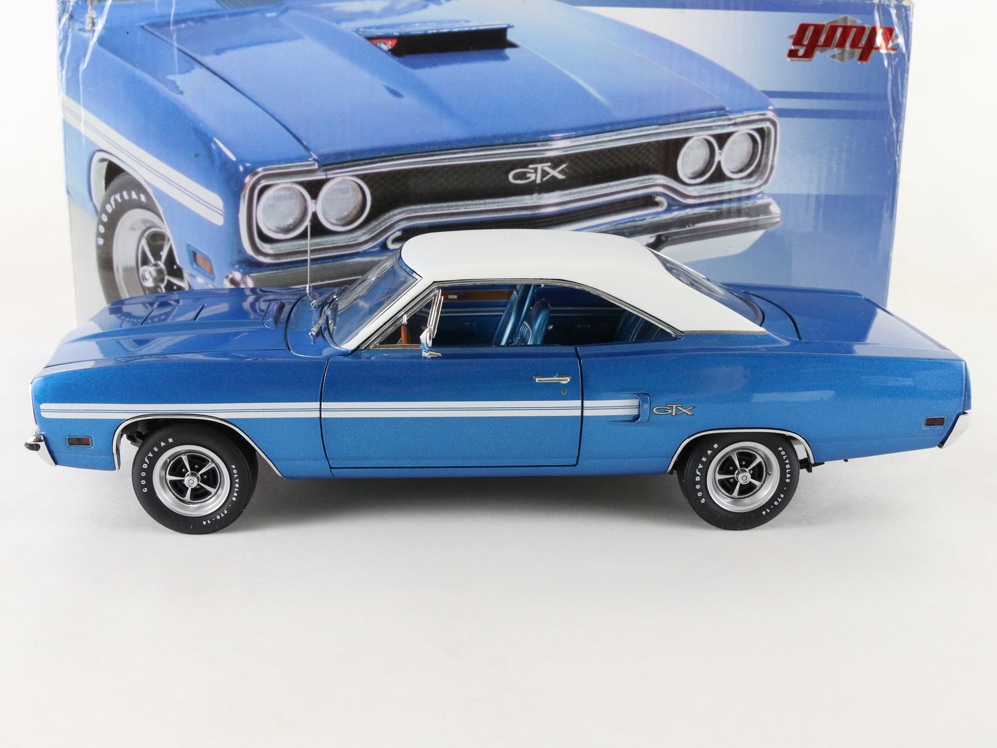 1970 Plymouth GTX Blue & White GMP 1:18 Diecast Model Car 1 Of 996 G1803107