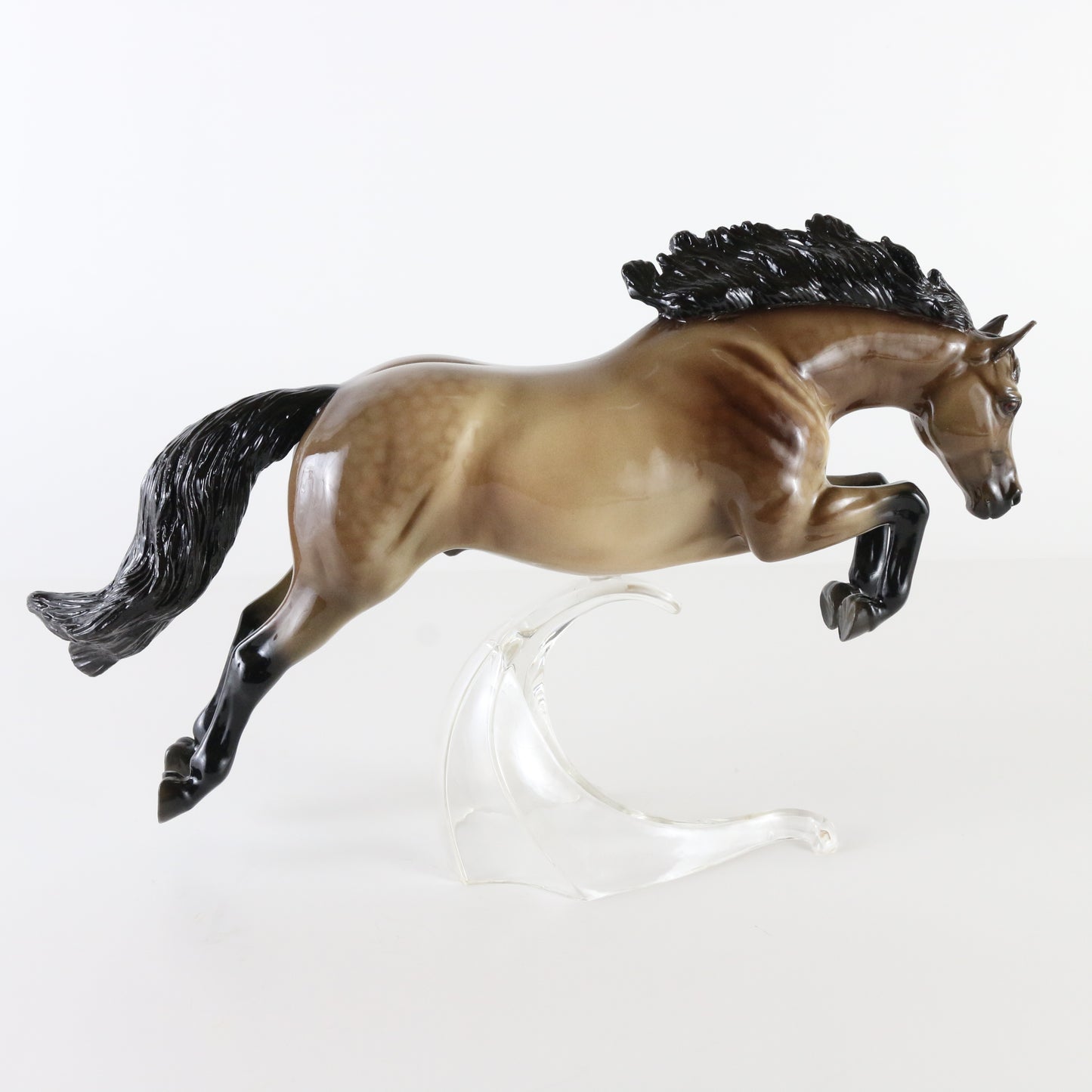 Breyer W H Topgun Newsworthy Glossy BF 2020 Preorder Traditional Horse W/ Stand