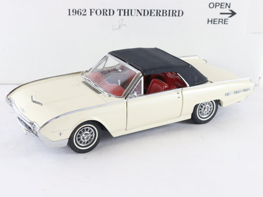 1962 Ford Thunderbird Sports Roadster White Danbury Mint 1:24 Diecast 