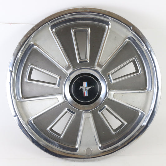 Vintage 1960s Chevrolet Chevelle Turbine Metal Wheel Hubcap 15.75"