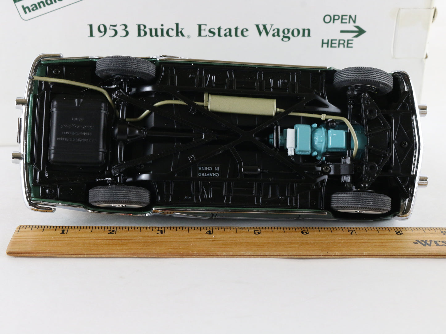 1953 Buick Estate Wagon Green Wood Panel Danbury Mint 1:24 Diecast Model Car