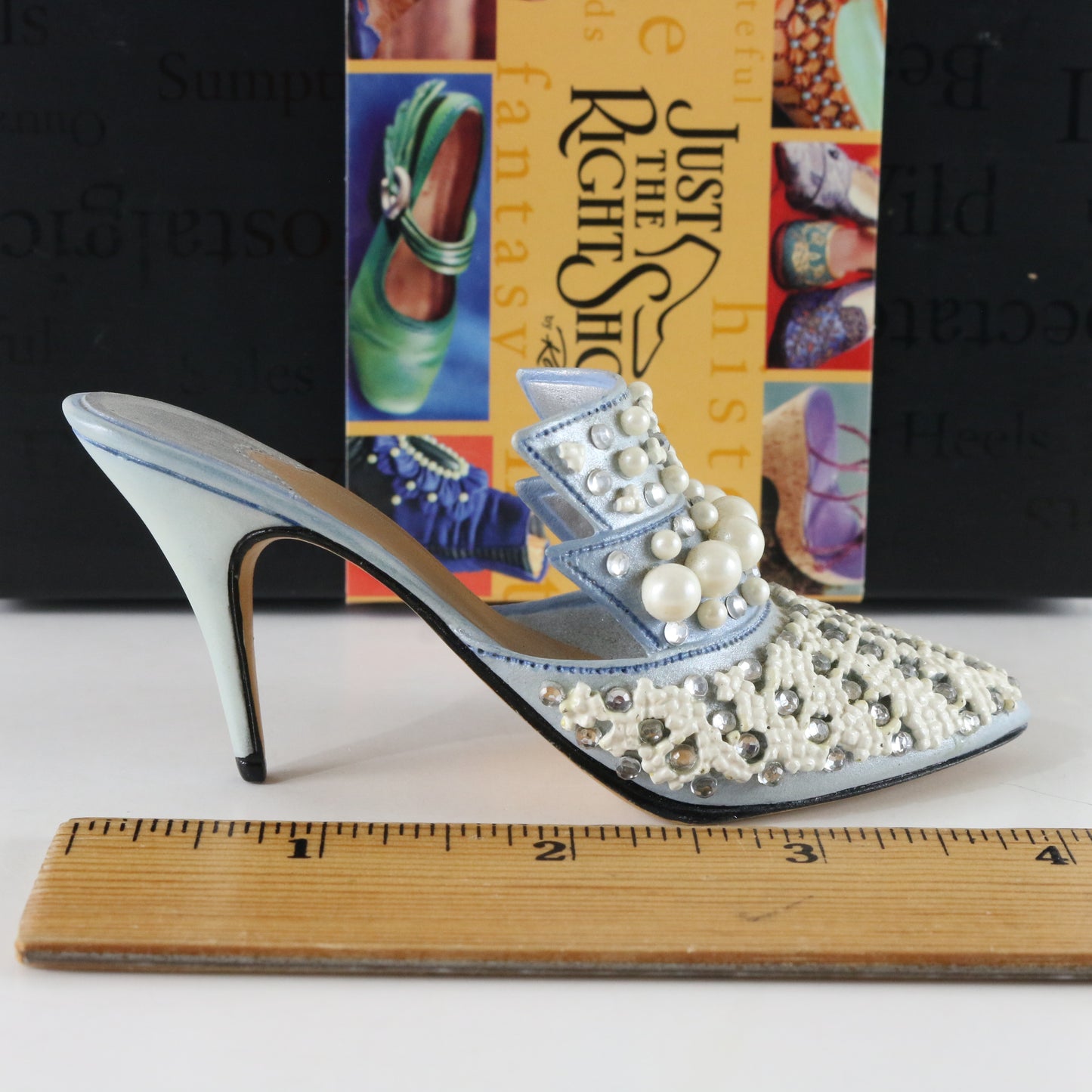 Just The Right Shoe Frosted Fantasy Raine Willitts Resin Collectible Shoe 25032