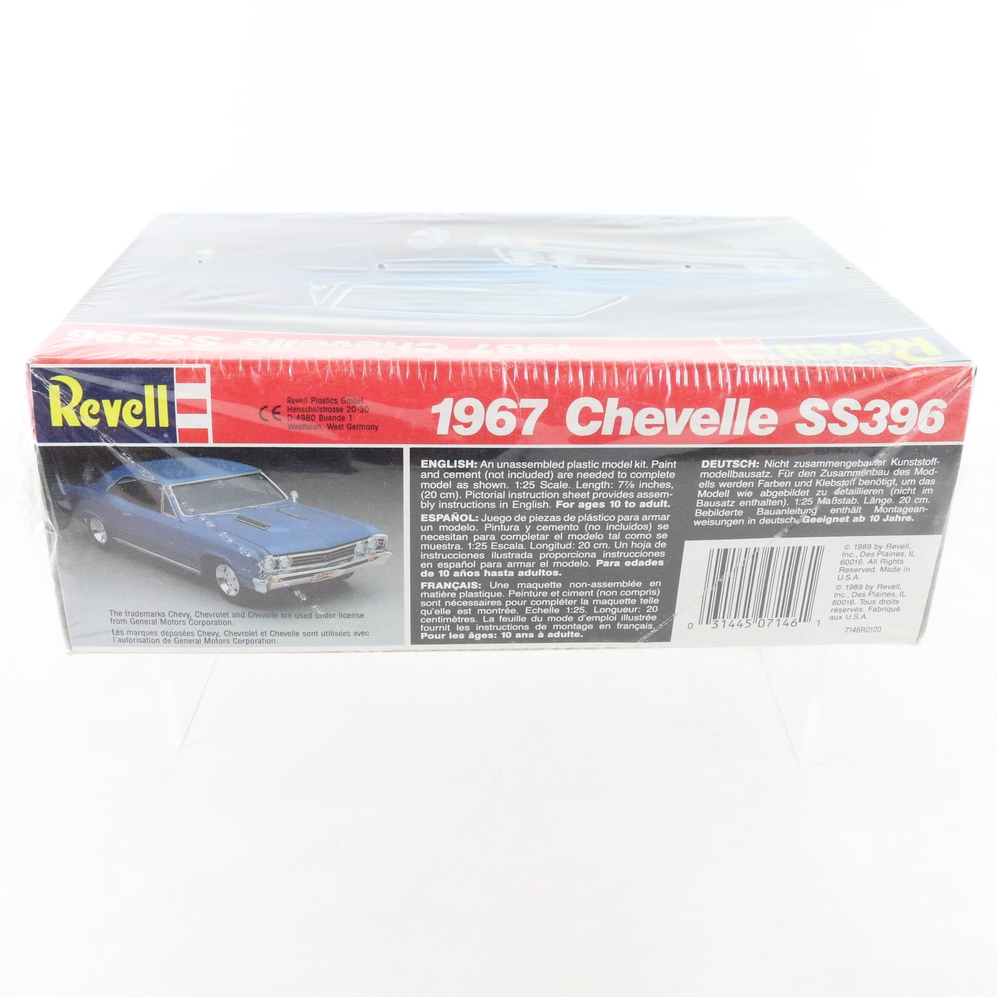 1967 Chevelle SS396 Revell 1:25 Plastic Model Car Kit 7146