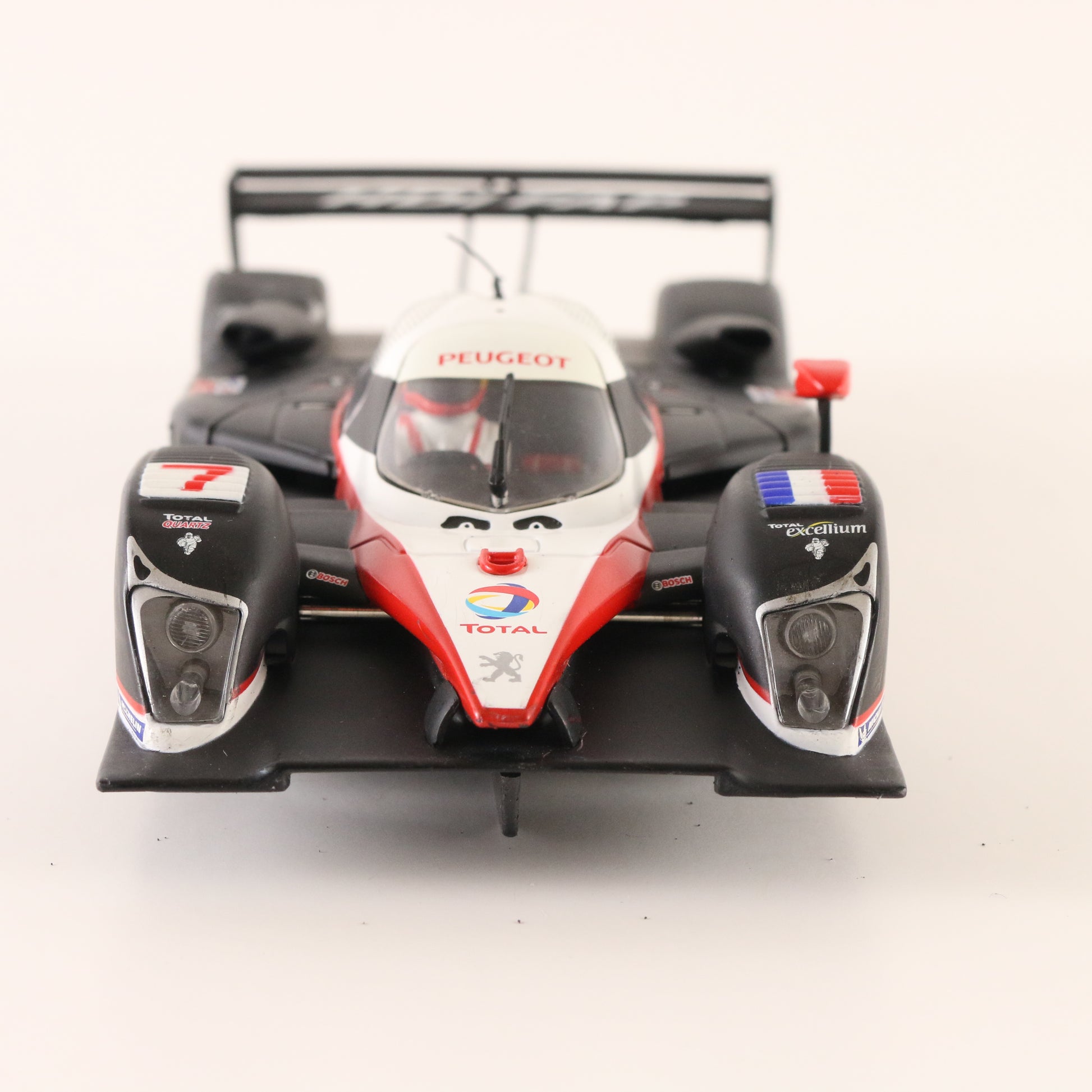 SCX Peugeot 908 HDI FAP Total #7 black white 1:32 slot car