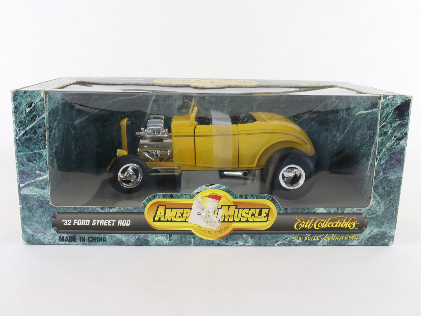 1932 '32 Ford Street Rod Yellow HOT ROD American Muscle ERTL 1:18 Model 7238
