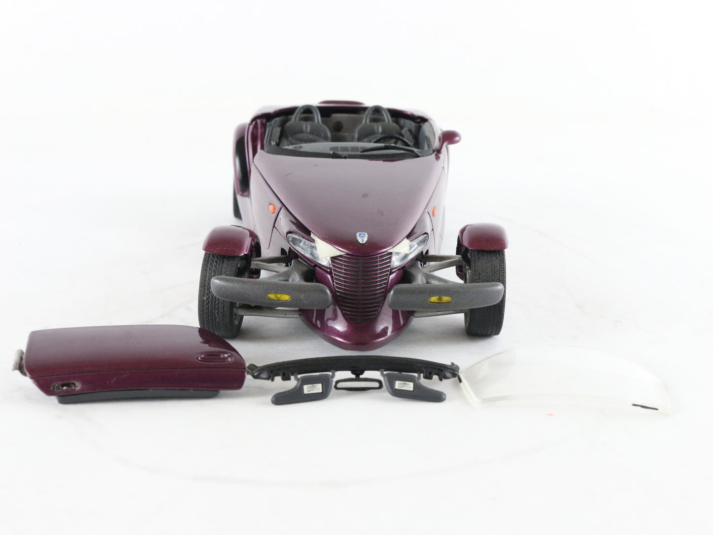 Plymouth Prowler Convertible Purple Danbury Mint 1:24 Diecast Model Car