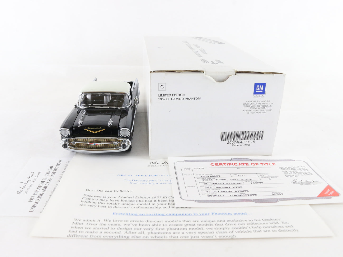 1957 Chevy El Camino Phantom Black White Danbury Mint 1:24 Diecast 109