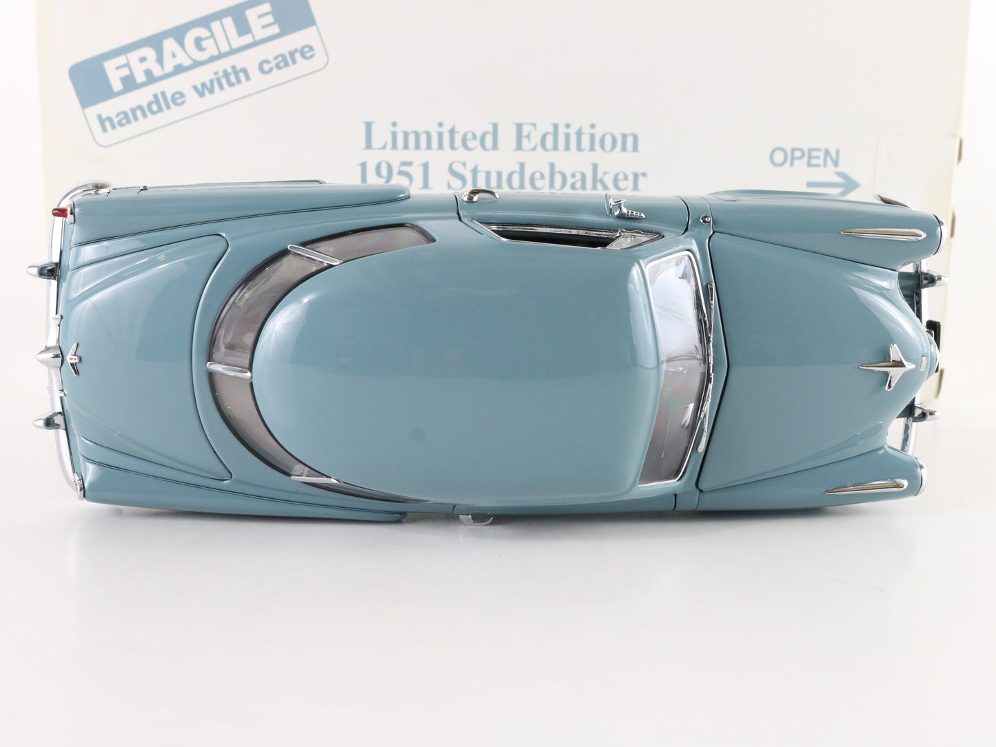 1951 Studebaker Commander Coupe Blue Danbury Mint 1:24 Metal Model Car