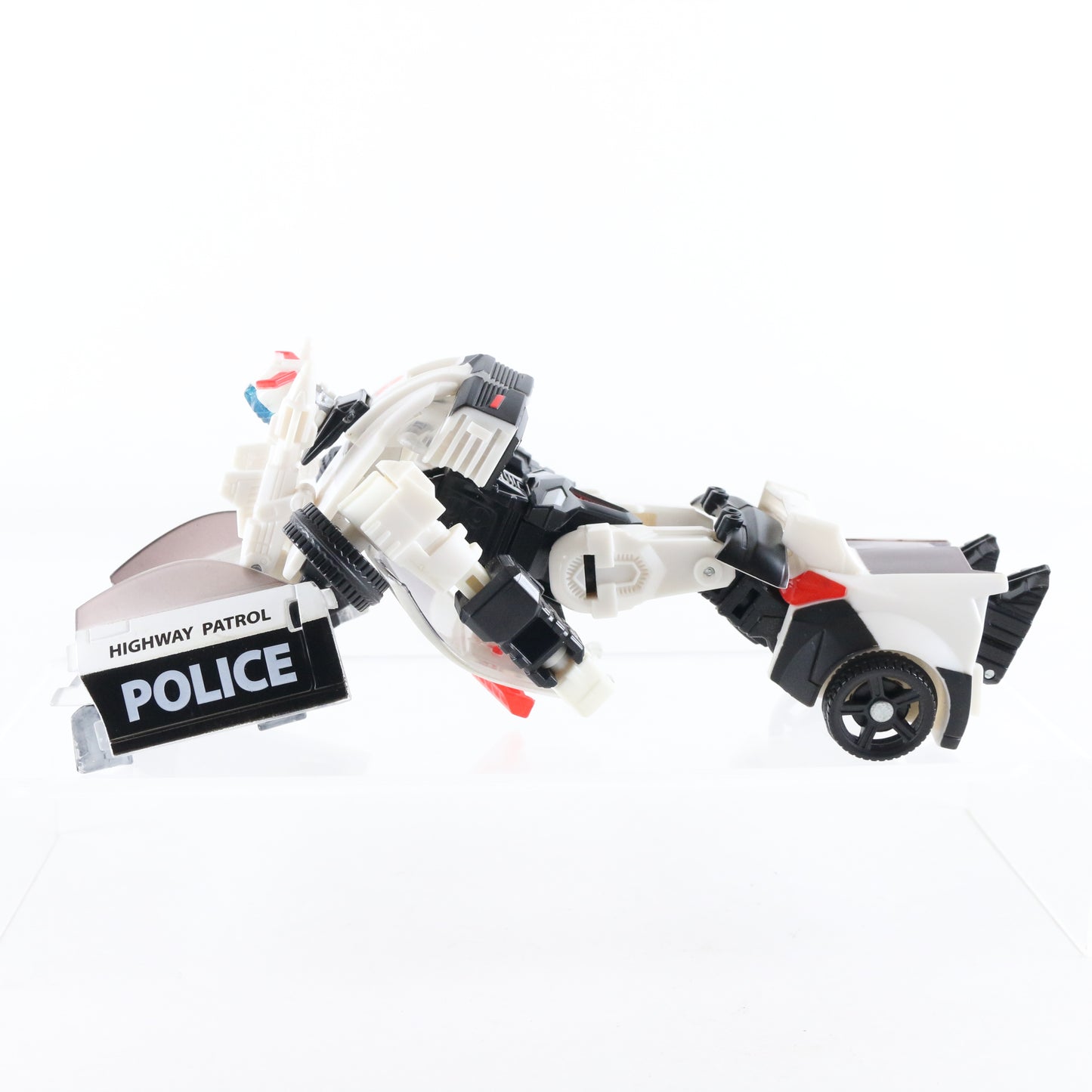Prowl Autobot Transformers Deluxe Class Highway Patrol Action Figure