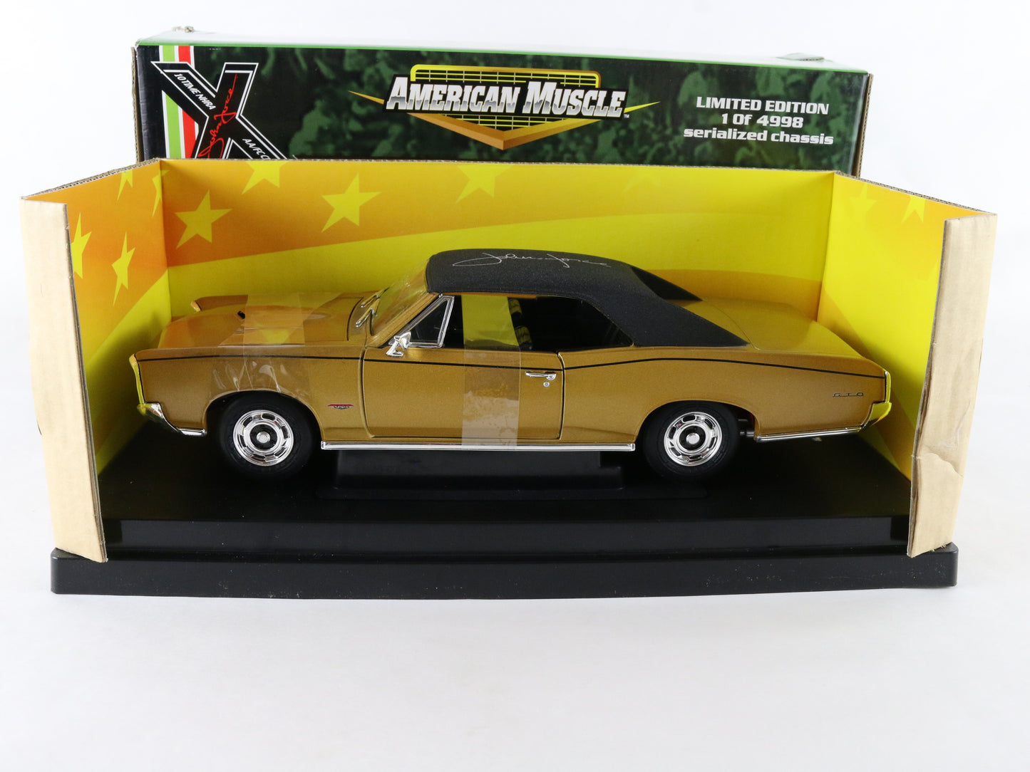 1966 Pontiac GTO Gold John Force Signature American Muscle 1:18 1 Of 4998 32893