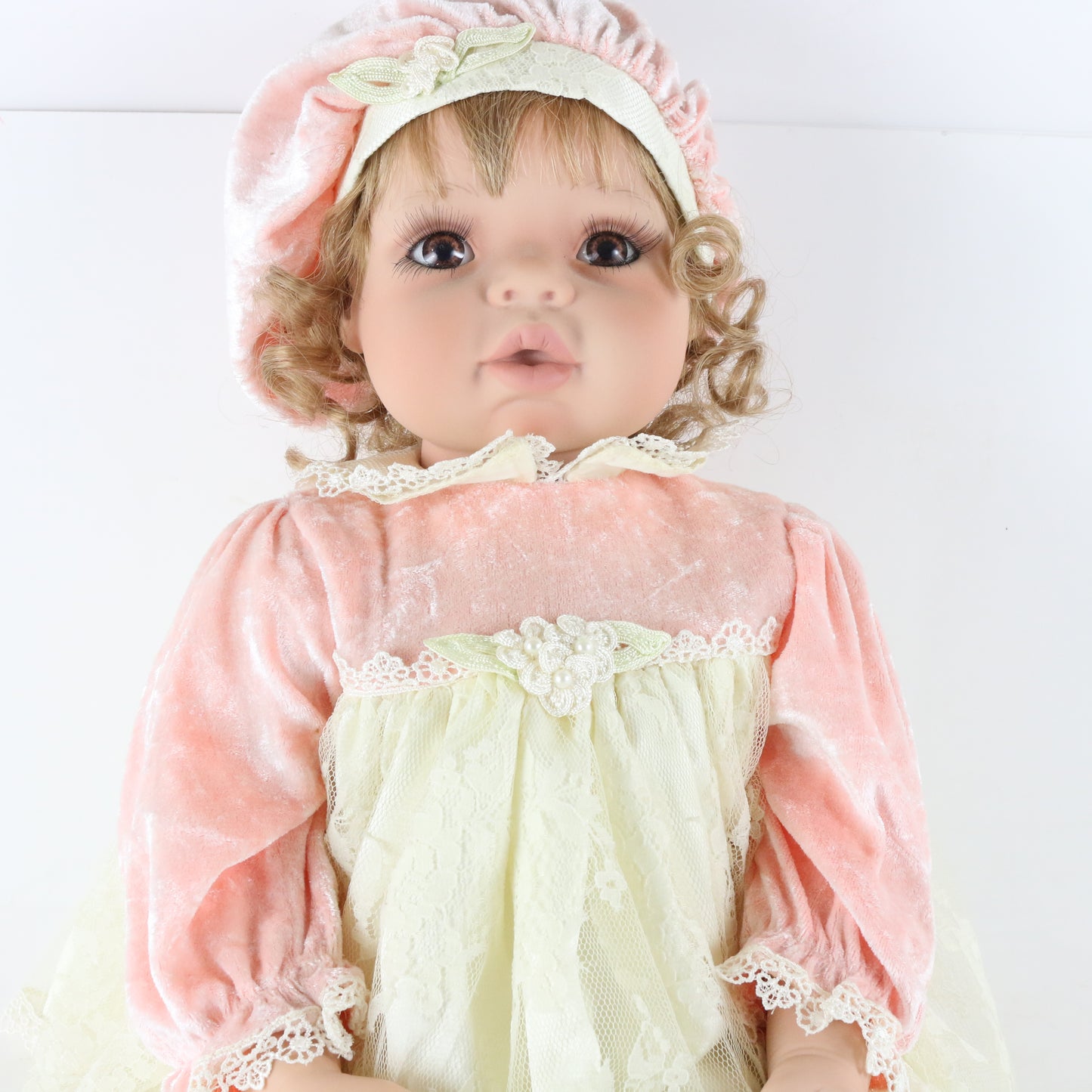 Pink & White Dress Girl Large 22.5" Vinyl Doll W/ Clothes & Hat 71/750