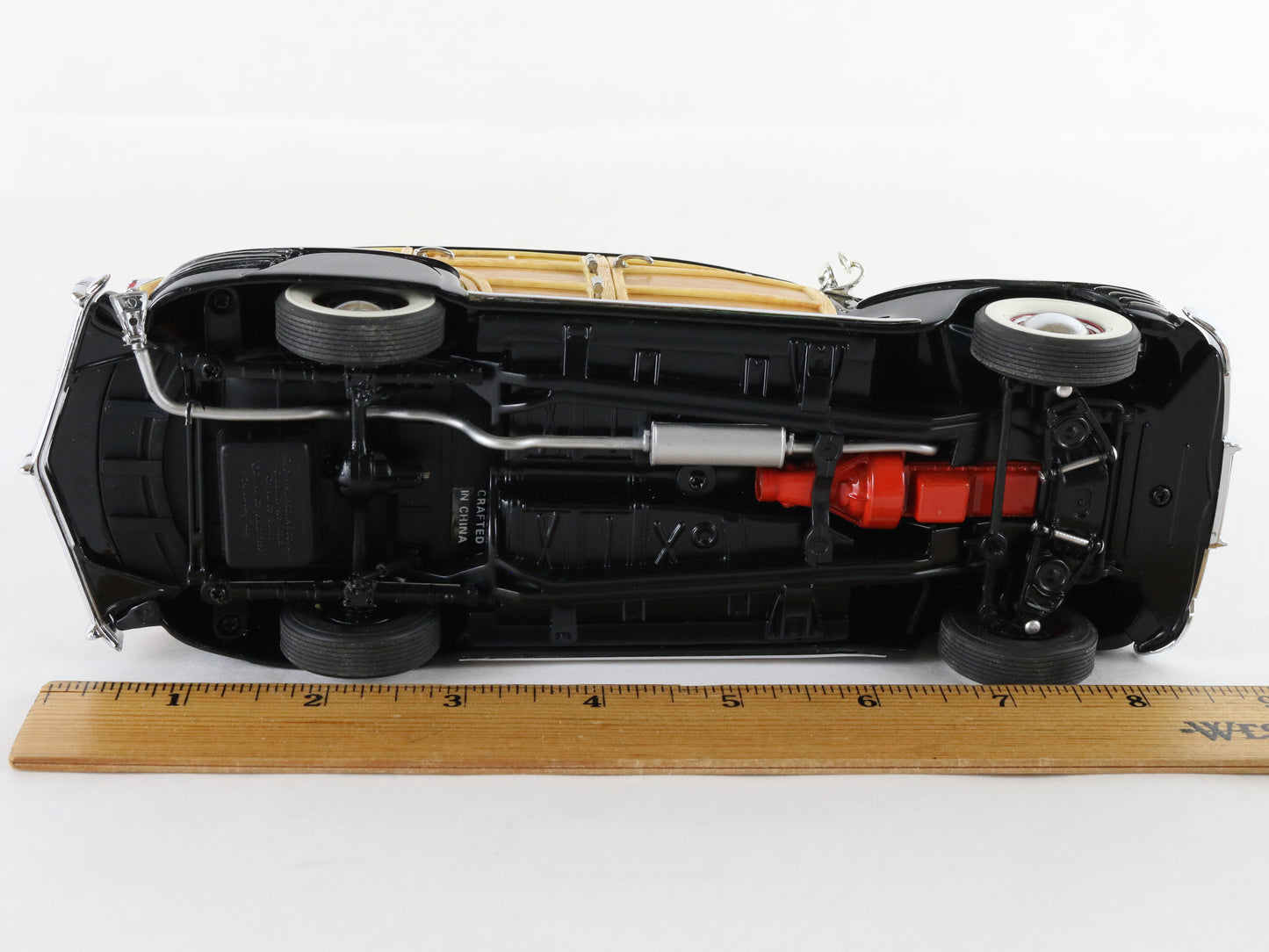 1942 Chrysler Town & Country Black Wood Panel Danbury Mint 1:24 Diecast Car