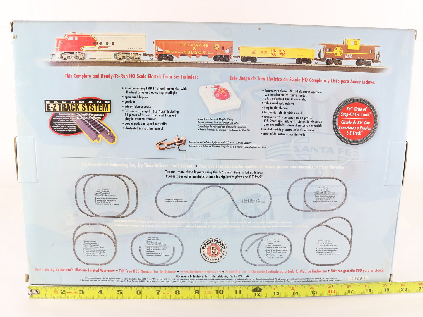 Bachmann HO 00653 The American Santa Fe Diesel Locomotive Train Set Unused