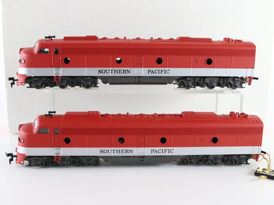 Rivarossi HO SP Golden State EMD E8 Diesel Locomotives Set of 2