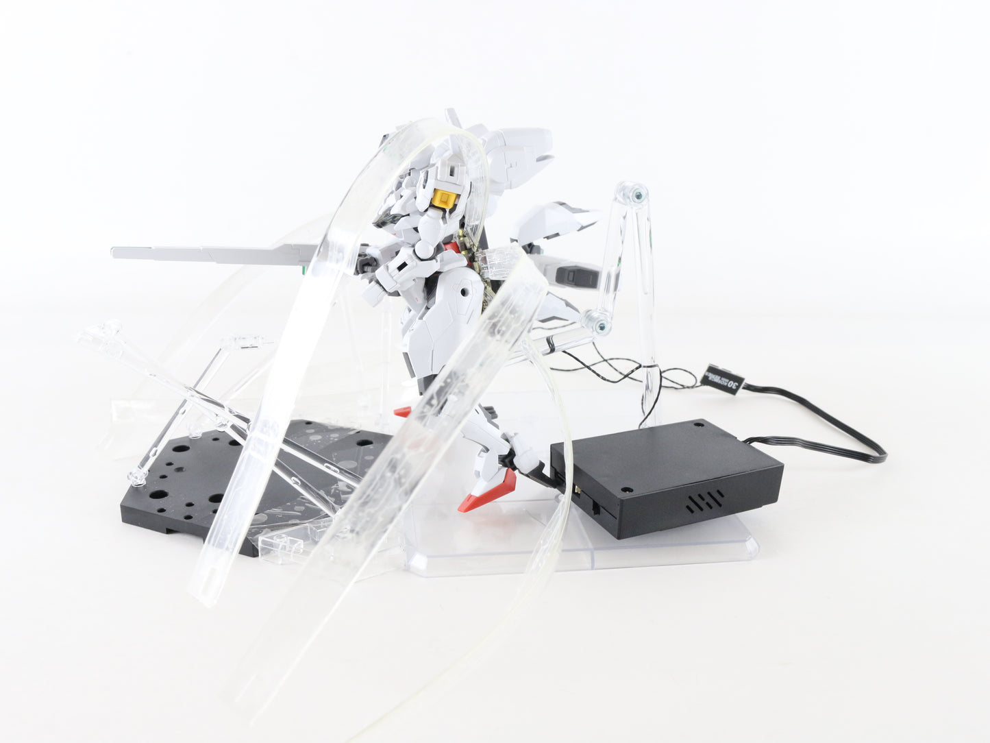 Gundam HG Calibarn Mobile Suit Bandai 1:144 Model Figure W/ Custom Stand