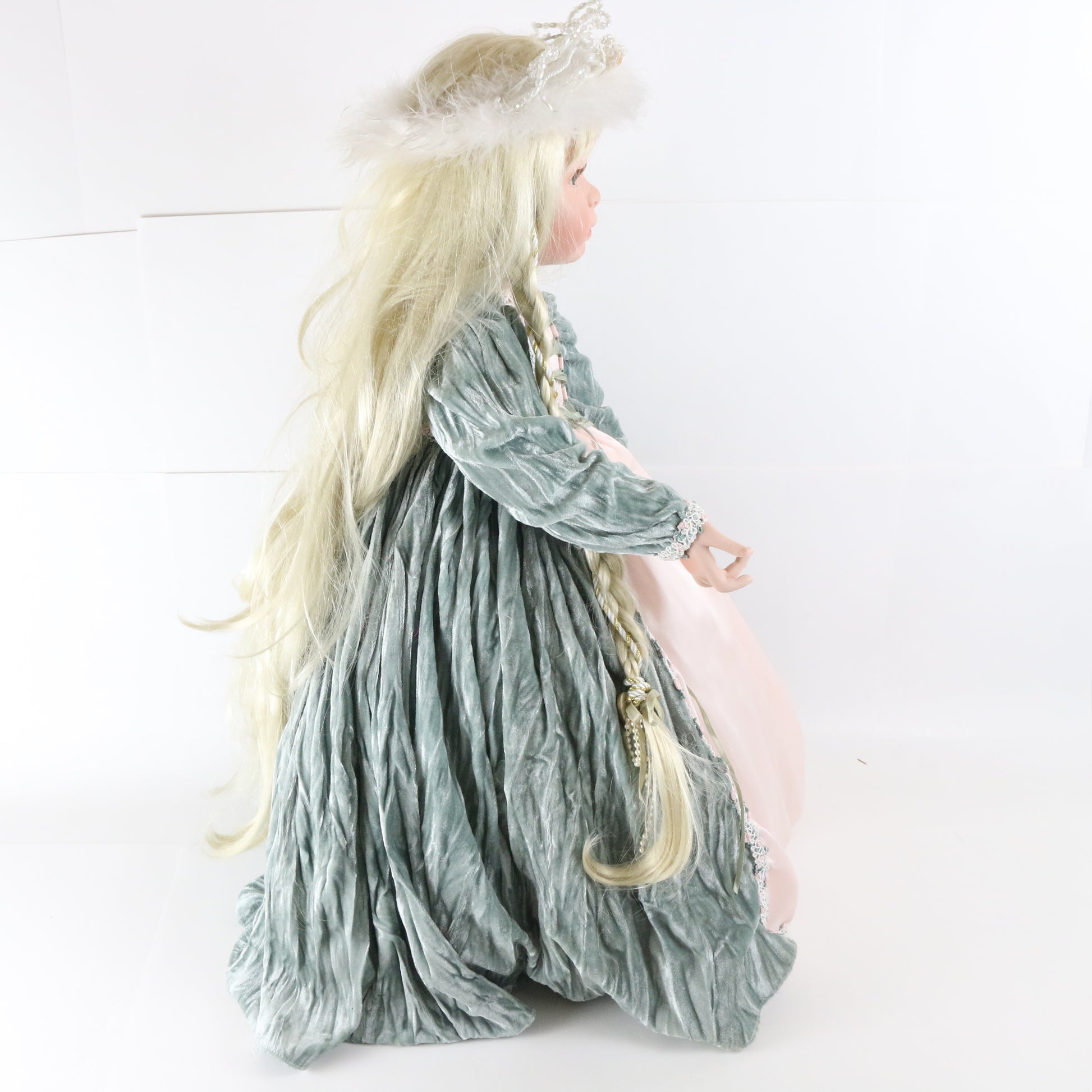 Rapunzel Pamela Erff Masterpiece Large 27" Porcelain Doll 72/400