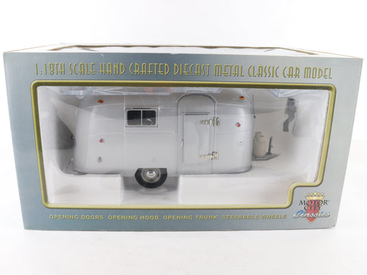 Airstream Trailer Silver Motor City Classics 1:18 92005 Diecast Metal Model