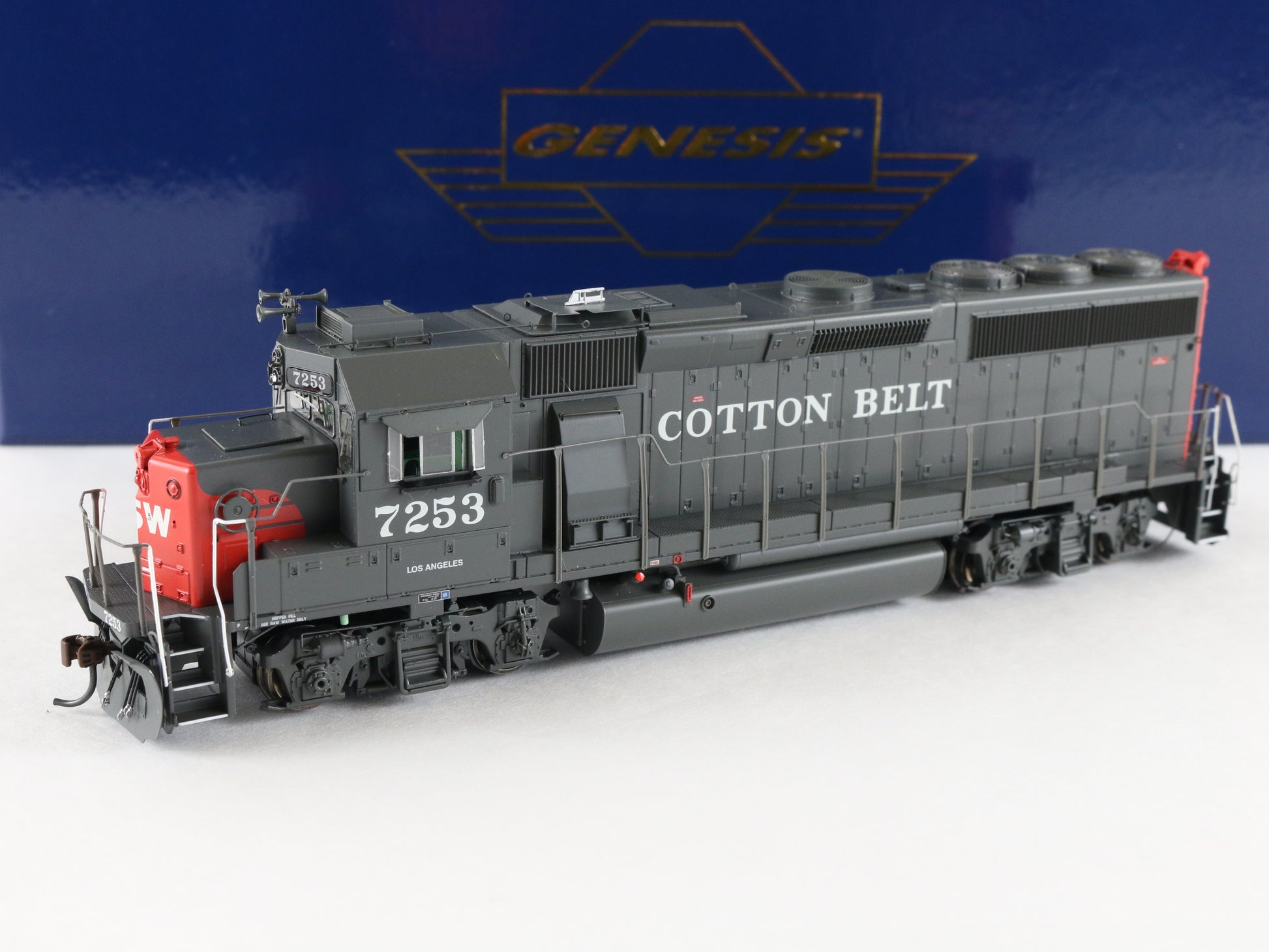 Athearn Genesis HO Cotton Belt 7253 GP40-2 Diesel Locomotive TSUNAMI ATHG40975