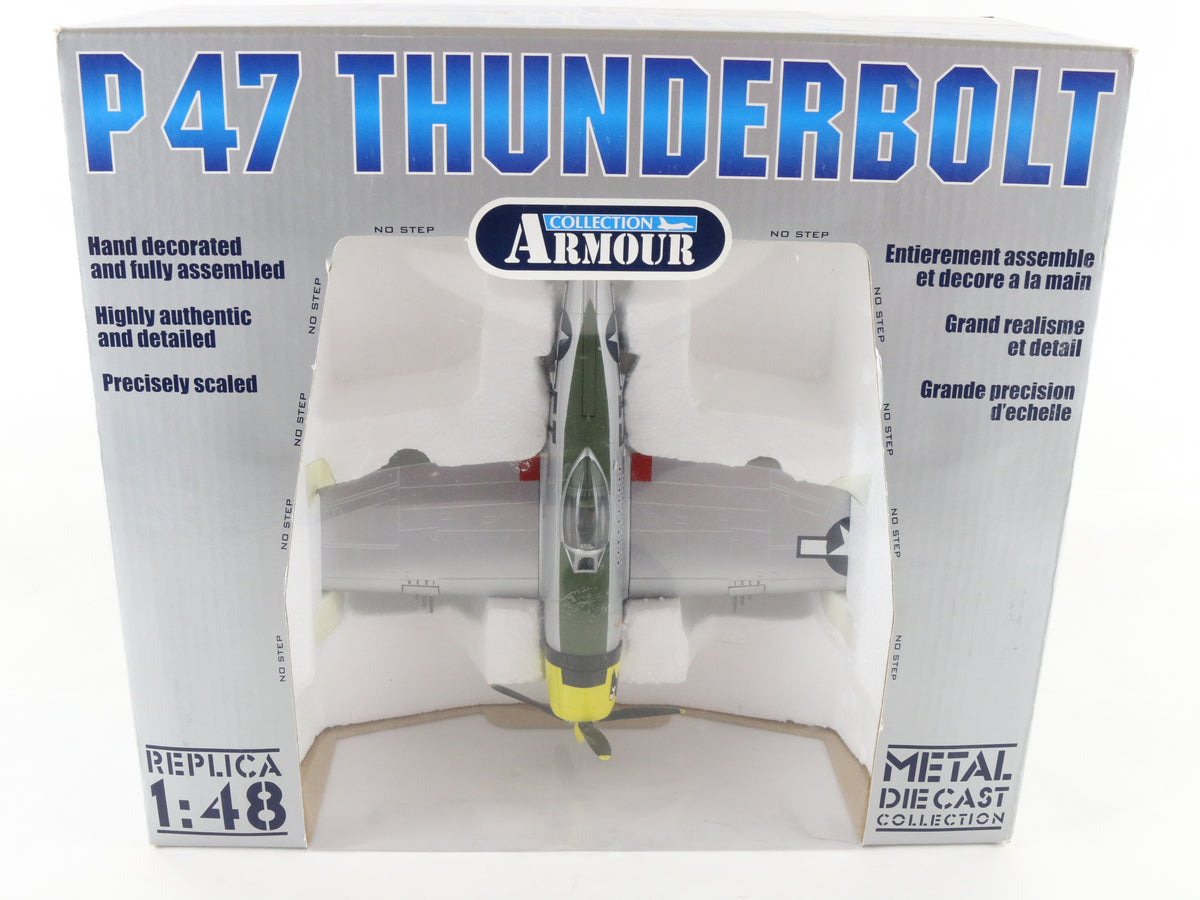P-47 Thunderbolt Republic Fighter Plane USAAF WW2 Ace Armour 1:48 98147 Model