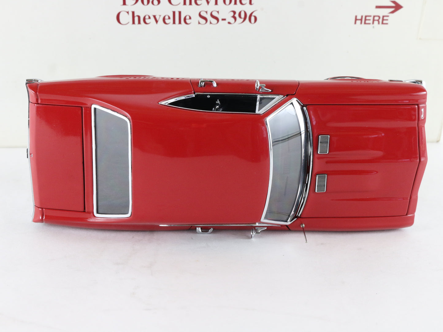 1968 Chevy Chevelle SS 396 Coupe Red Black Danbury Mint 1:24 Diecast Model