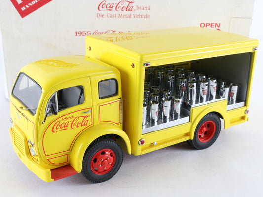 1955 White 3000 Coca Cola Delivery Truck Yellow Danbury Mint 1:24 Diecast 