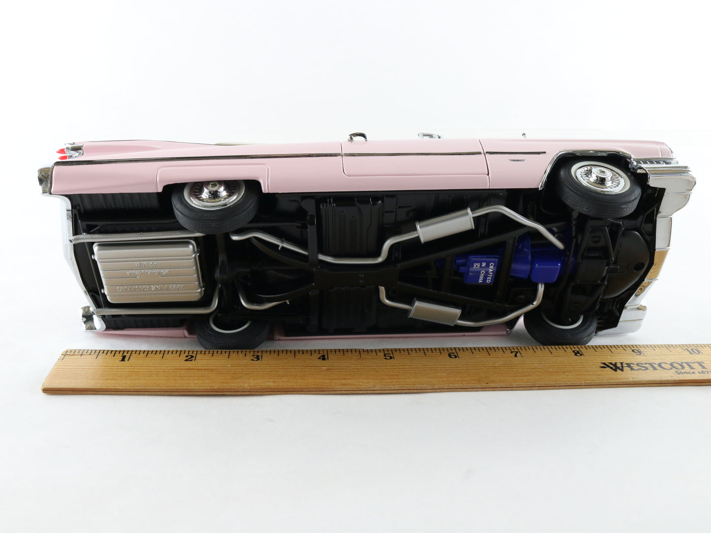1959 Cadillac Series 62 Convertible Pink Danbury Mint 1:24 Model Car