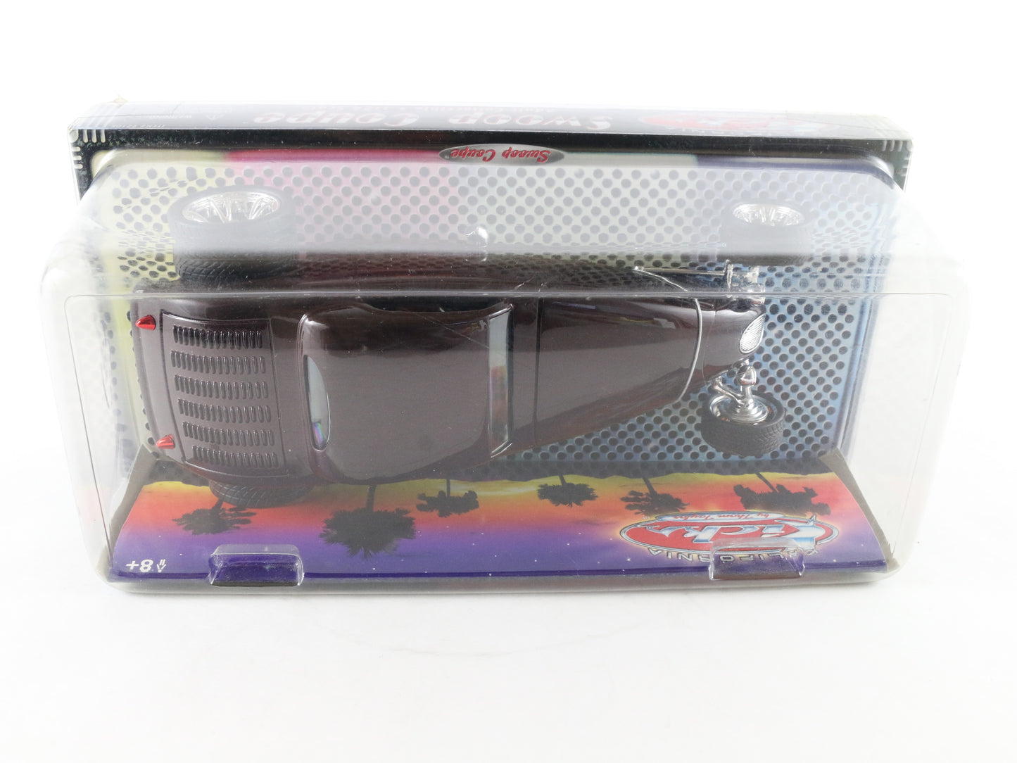 Swoop Coupe Purple Kalifornia Kicks 1:24 Diecast Model Car 92108