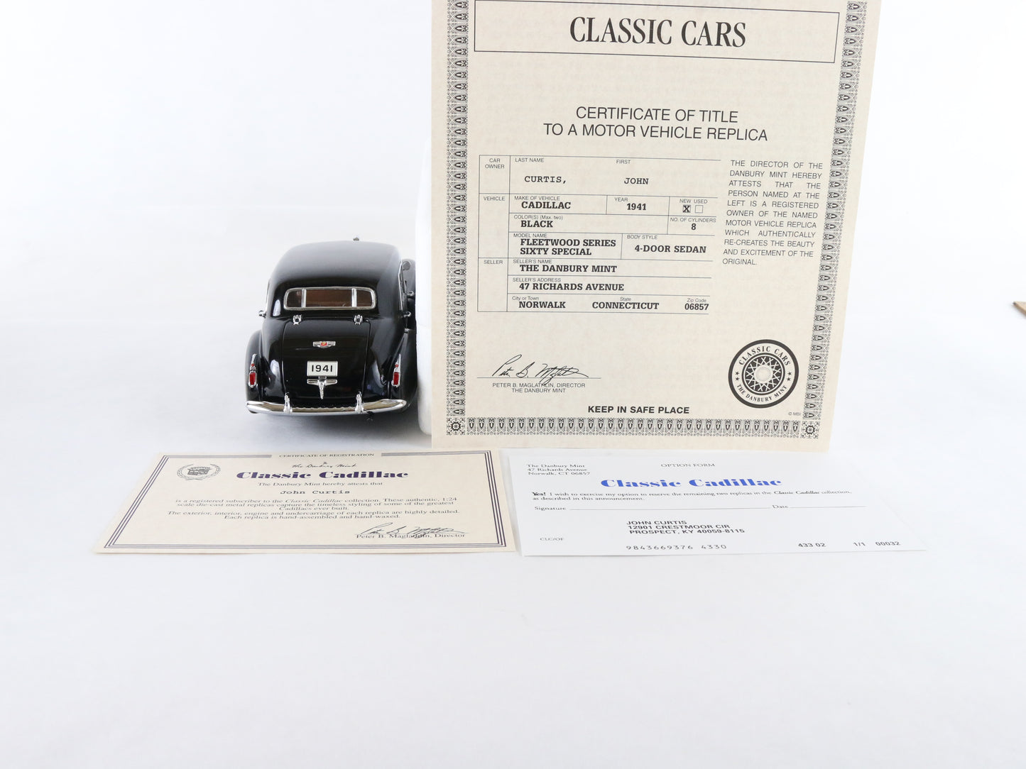 1941 Cadillac Fleetwood Series 60 Special Black Classic Danbury 1:24 Diecast
