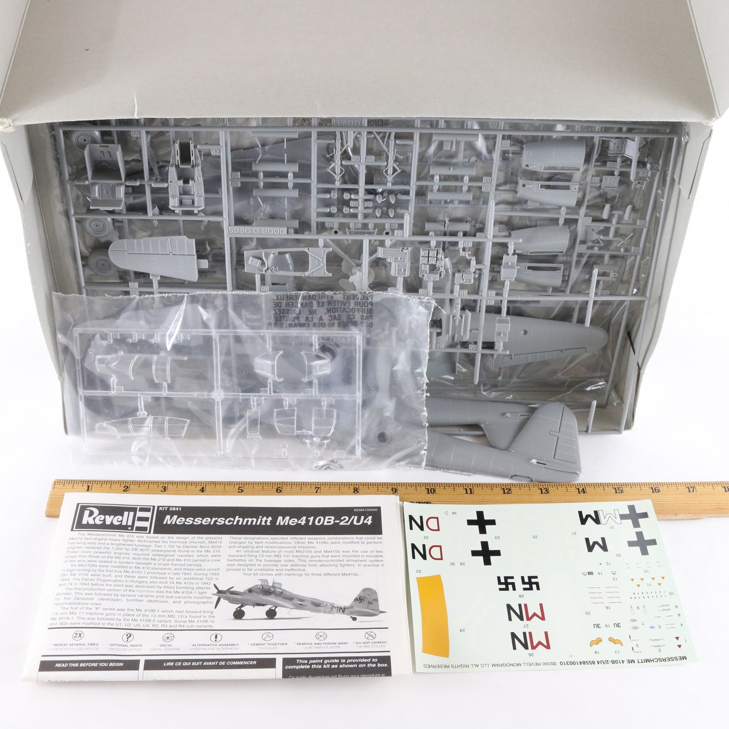 Messerschmitt ME410B-2/U4 German Heavy Bomber Revell 1:48 Model Kit 85-5841