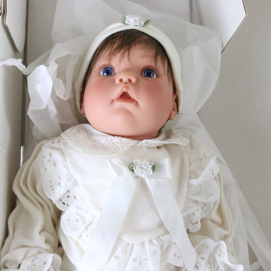 Spring Bouquet White Reva Schick Lee Middleton Large 19" Doll 00203 520/3000