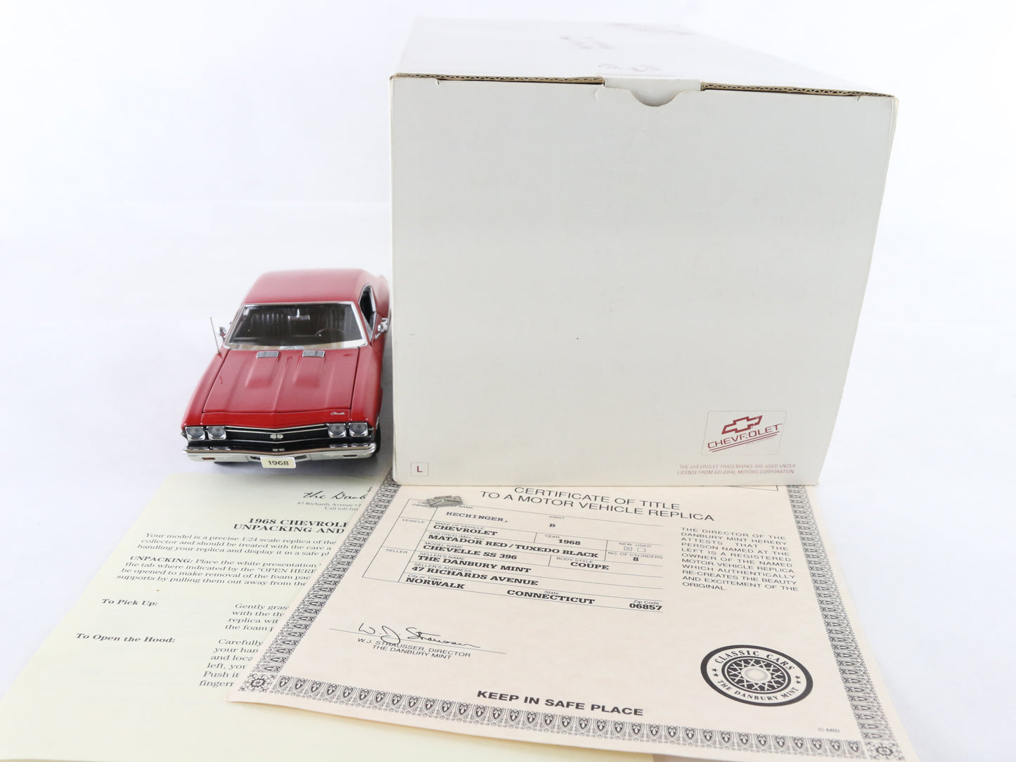 1968 Chevy Chevelle SS 396 Coupe Red Black Danbury Mint 1:24 Diecast Model