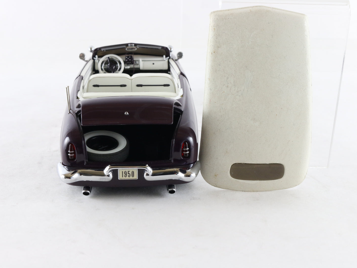 1950 Mercury Custom Convertible Purple Pink Danbury Mint 1:24 Model Car