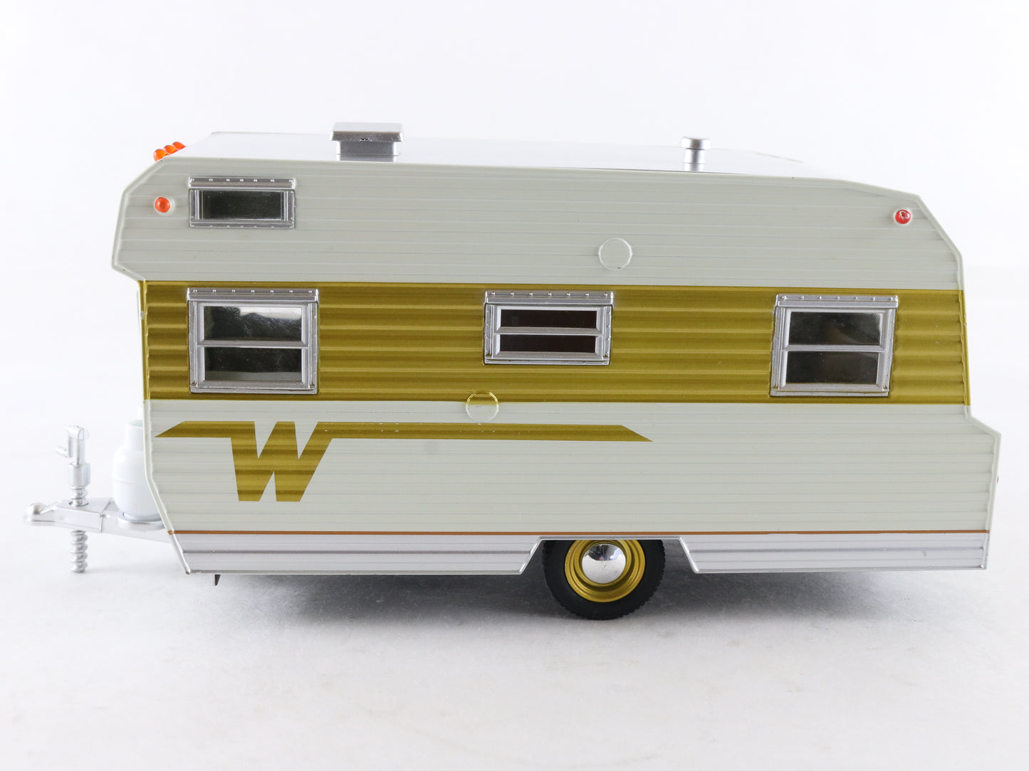 1964 Winnebago 216 Hitch & Tow Trailer Greenlight 1:24 Diecast Model