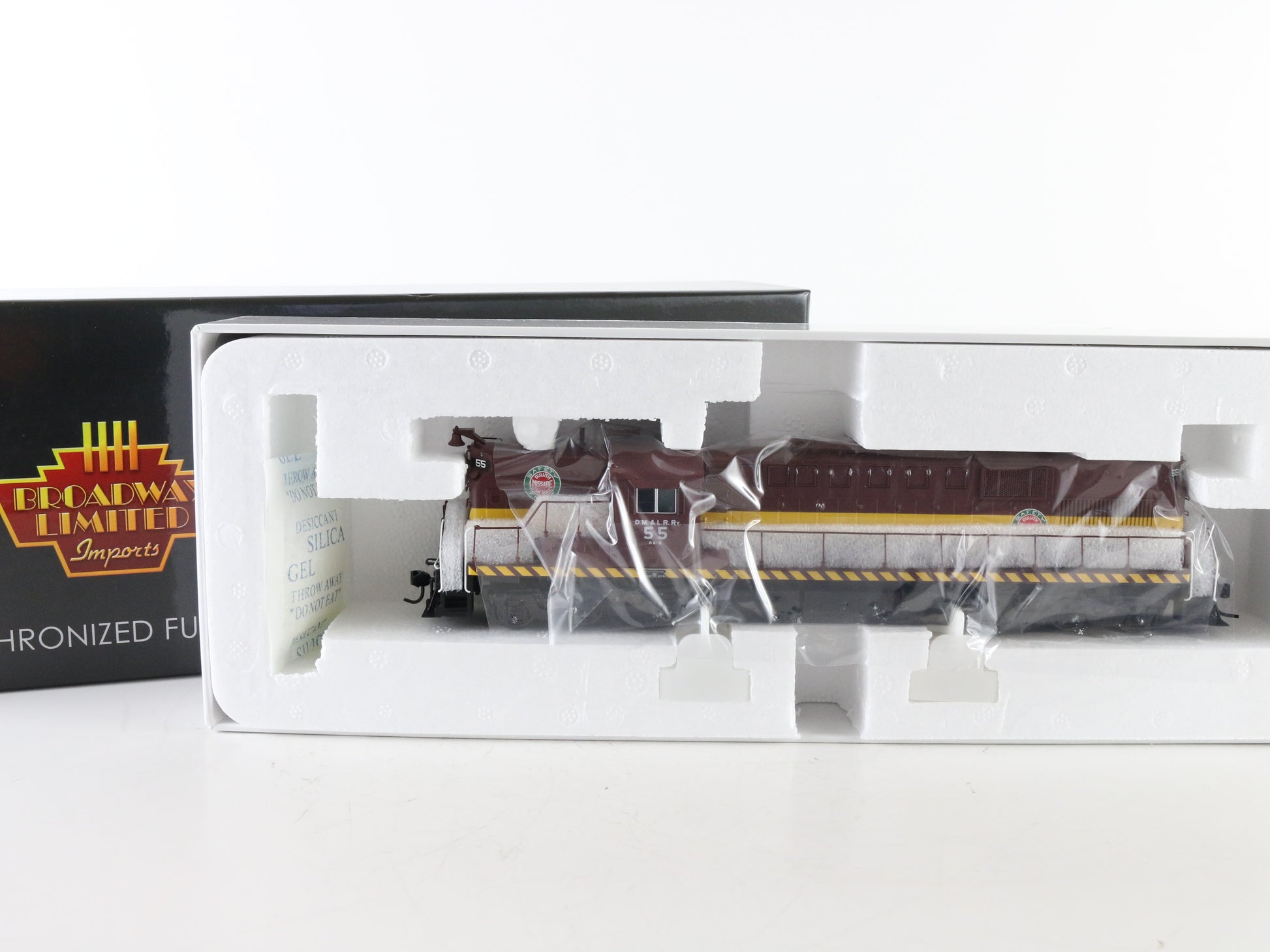 Broadway Limited Paragon HO 4885 DM&IR 55 ALCO RSD-15 Diesel Locomotive – Broadway Limited HO scale DM&IR ALCO RSD-15 diesel locomotive, perfect for model train displays.