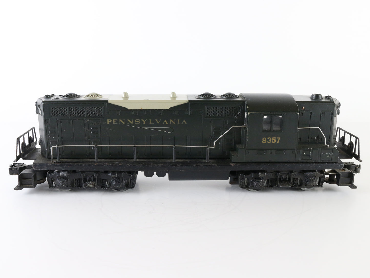 Lionel O Pennsylvania PRR 8357 GP7 Diesel Locomotive Engine