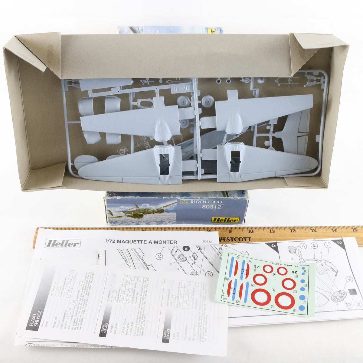 Bloch 174 A3 French Light Bomber Heller 1:72 Model Plane Kit 80312