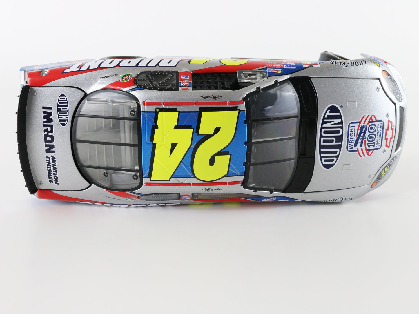 Jeff Gordon #24 Dupont Racing 2003 Monte Carlo Silver Action 1:24 Model Car