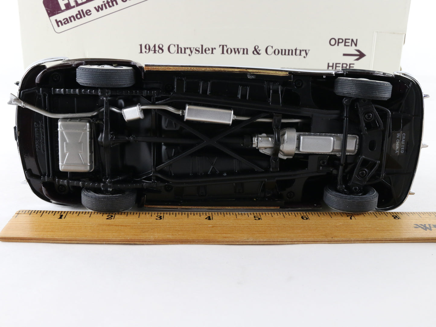 1948 Chrysler Town & Country Convertible Black Danbury Mint 1:24 Model w/ Box